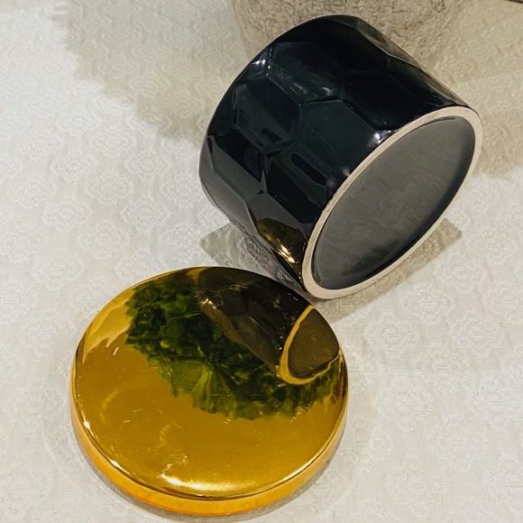 F3-BUNDLE ONLY!Black Honeycomb Trinket Box with Gold Lid - Picture 4 of 9